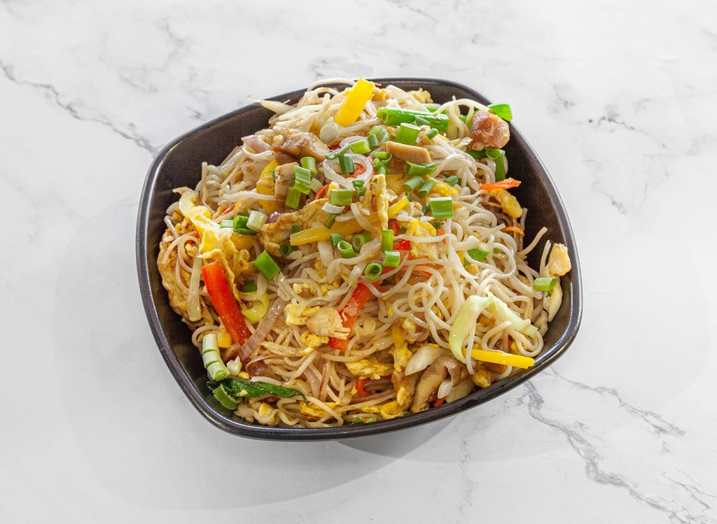 Hakka Noodles Chicken